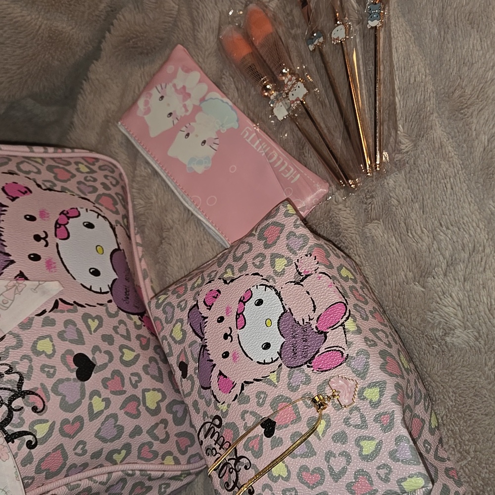 Matching Hello Kitty Bags and Complimentary Items